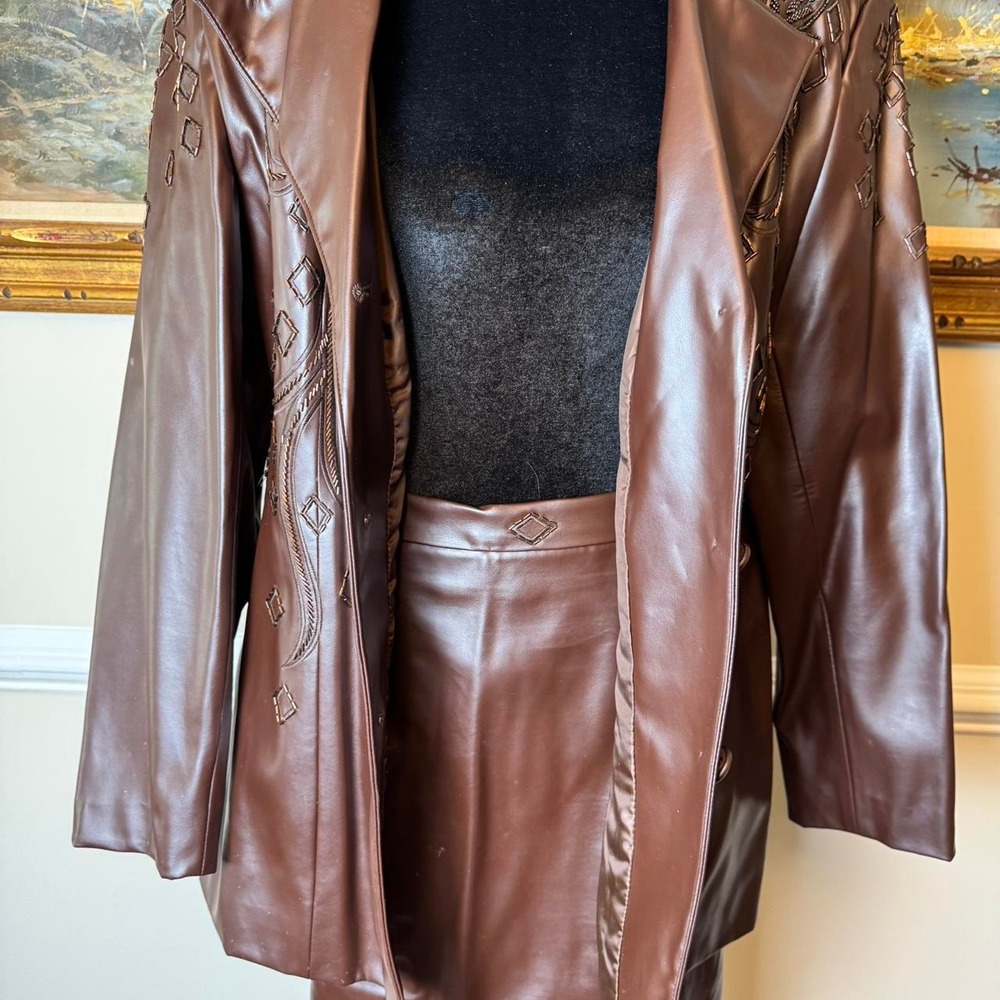 Vintage Brown Faux Leather Beaded Skirt Suit Set Size 18 - Picture 2 of 7